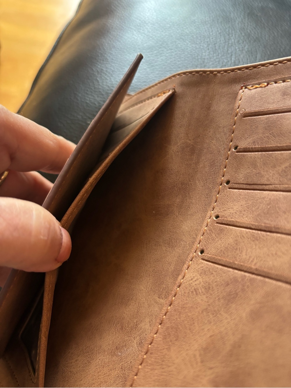Kangaroo Australia Tan super soft faux suede Wallet. - Picture 6 of 9